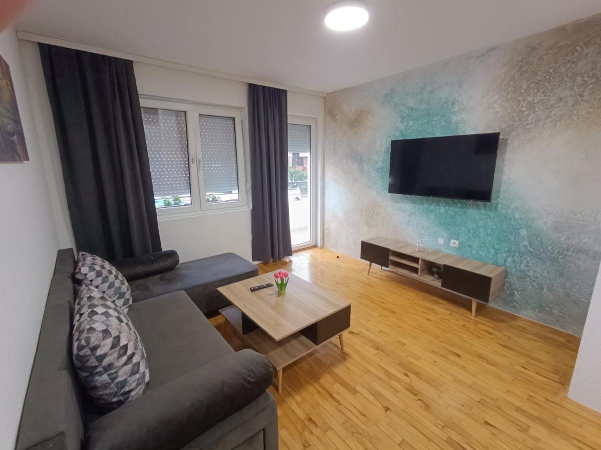 אוהריד Finesi Apartments 3 מראה חיצוני תמונה