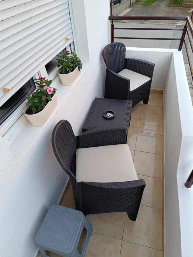 אוהריד Finesi Apartments 3 מראה חיצוני תמונה
